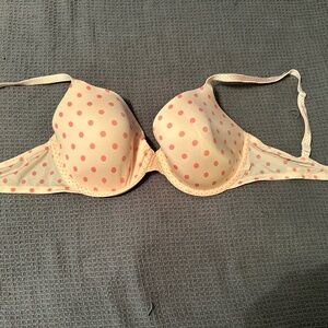 Victorias Secret 34DD bra with convertible straps. Pink polka dot